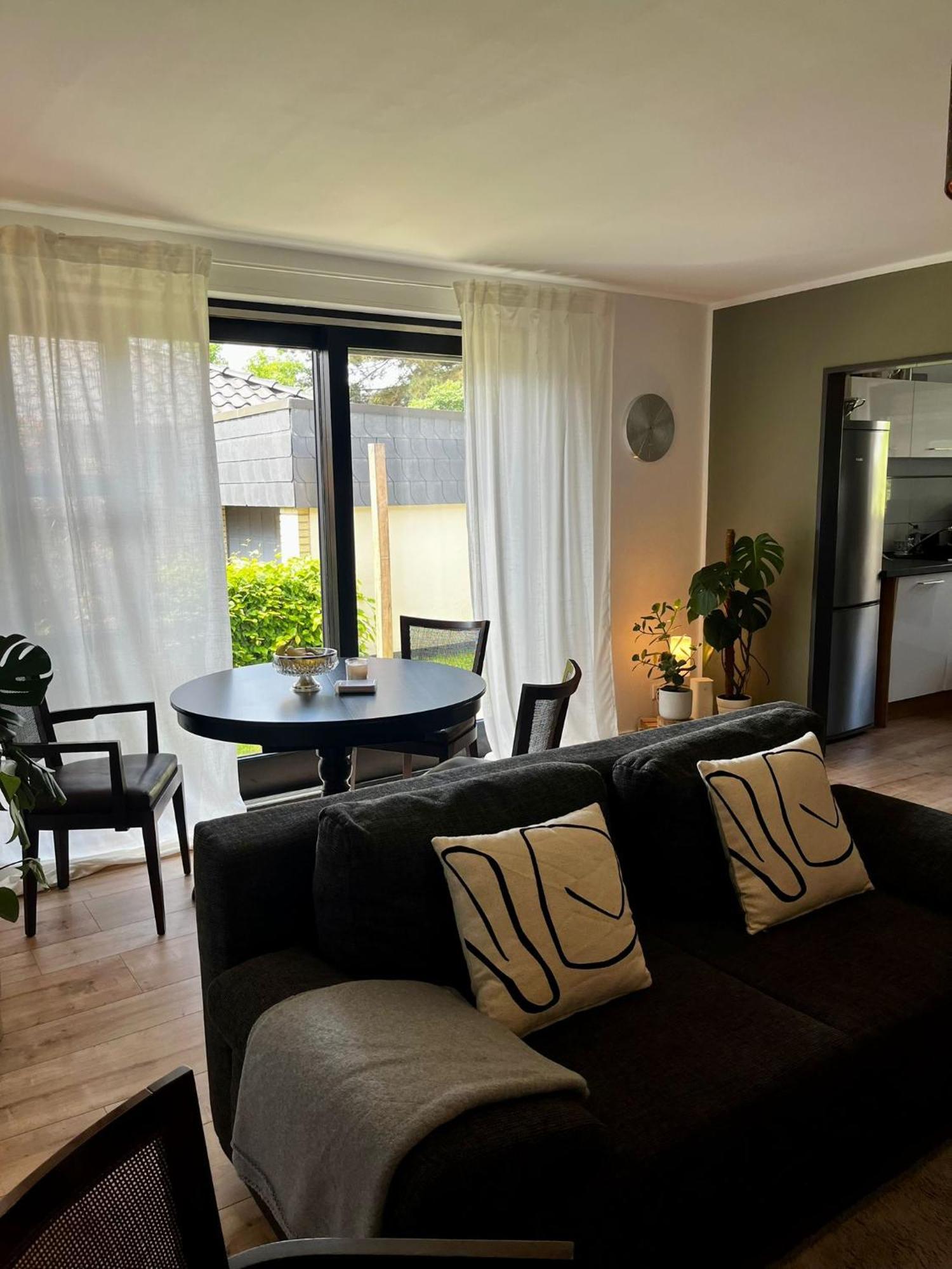 Apartment Os *